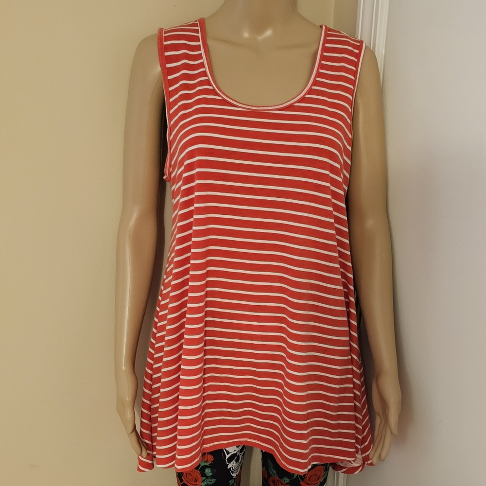 LuLaRoe 4th of July S Red White Striped Perfect T Swing Tank Top Americana Coll.